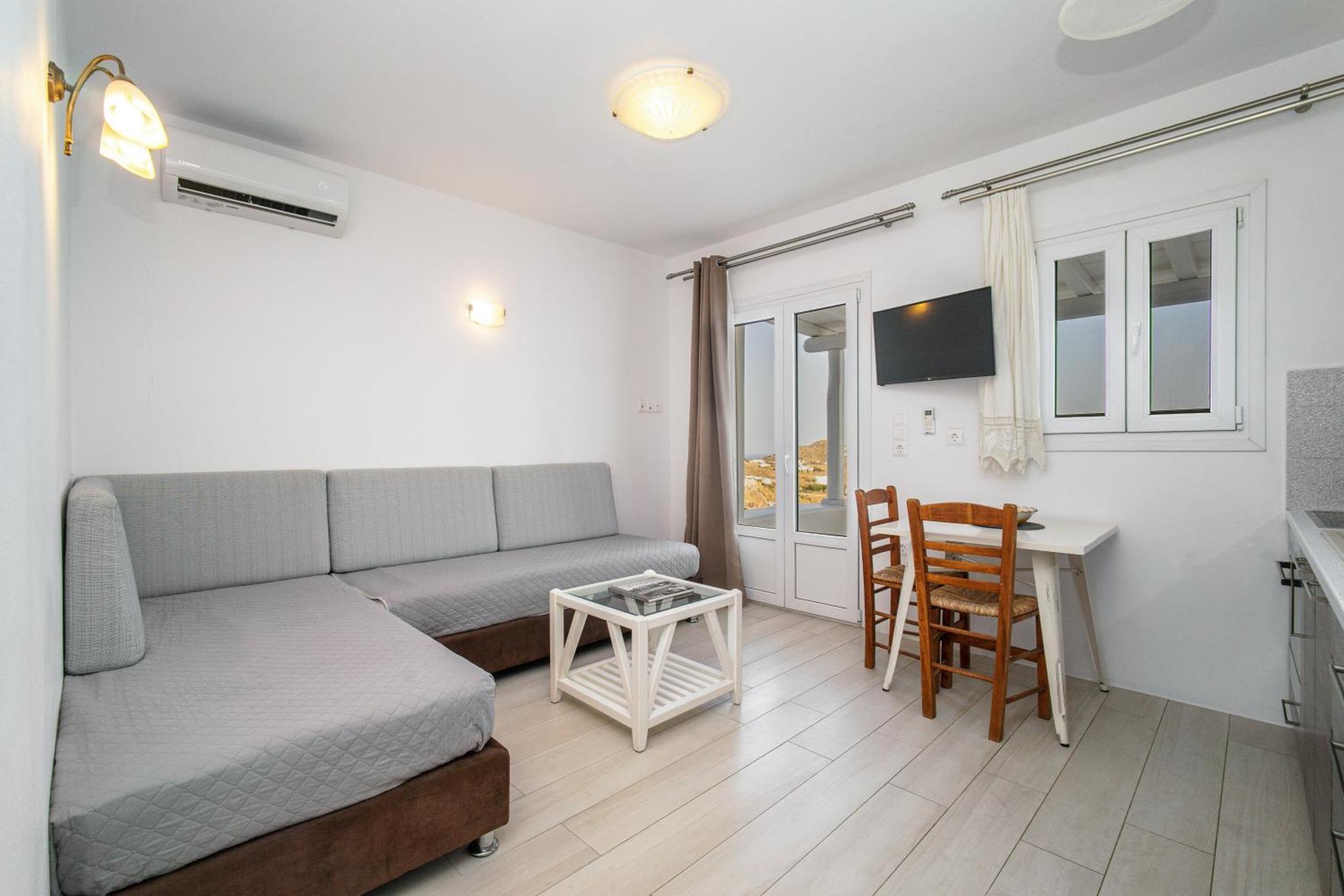 Aparthotel Anius 3*